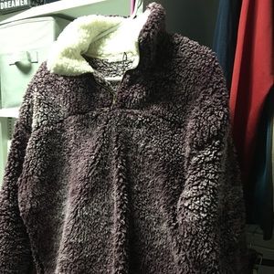 Beautiful deep purple 1/4 zip Sherpa. Peach Love